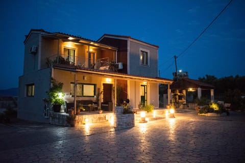 Facade/entrance, Night
