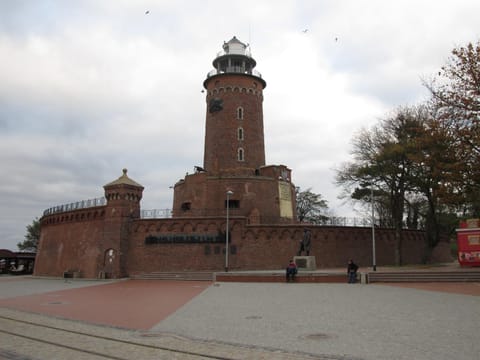 Off site, Area and facilities