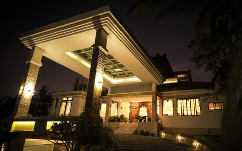 Property building, Facade/entrance, Sunset