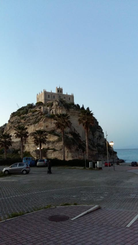 Nearby landmark