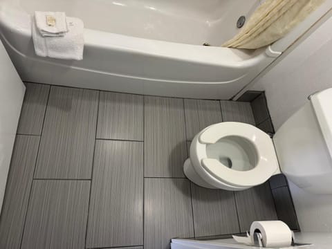 Travel Inn Motel in Sharonville