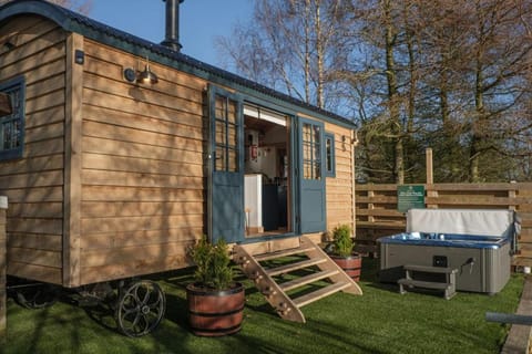 Forbes of Kingennie Nature lodge in Scotland