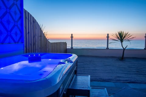 Hot Tub, Balcony/Terrace, Beach, Sunrise, Sunset