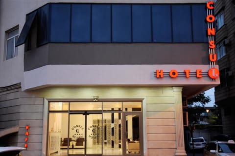 Property building, Facade/entrance, Parking