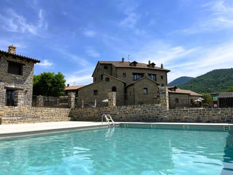 Off site, Decorative detail, Swimming pool