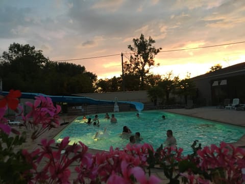 Camping la Haie Penée **** Campground/
RV Resort in Le Crotoy