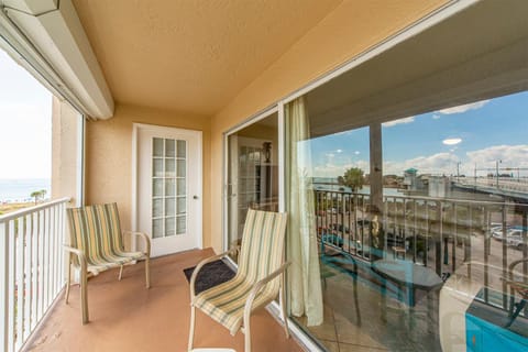 Beach View - Balcony - 3b 2b - Beach Place #305 Apartment in Madeira Beach