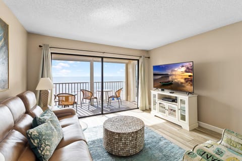 Direct Beachfront 3B2B Gulf - Beach Place #408 Apartment in Madeira Beach