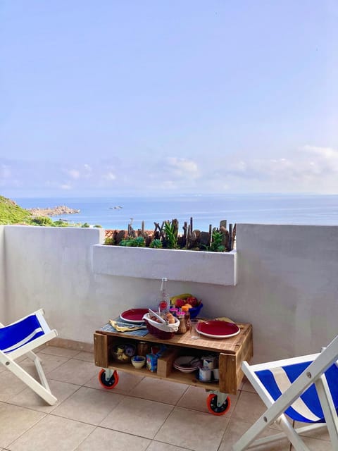 Patio, Day, Natural landscape, View (from property/room), Balcony/Terrace, Dining area, Sea view