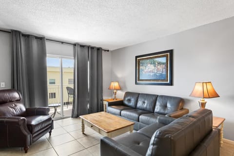 Beach View - John's Pass - Madeira Norte #208 Apartment in Madeira Beach