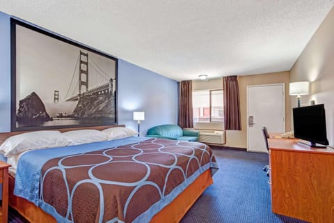 Photo of the whole room, On site