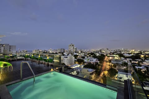Night, Lounge or bar, City view, Pool view, Swimming pool, Swimming pool