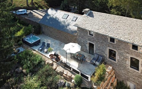 Gites Domaine du Charouzech House in Auvergne-Rhône-Alpes