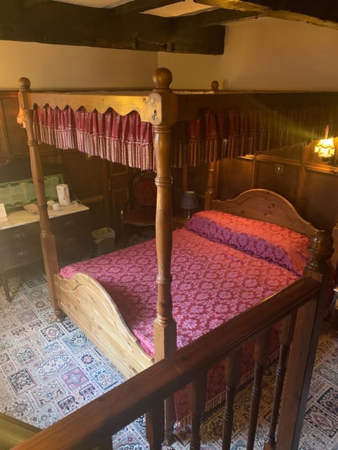 Lyndon House Inn in Walsall