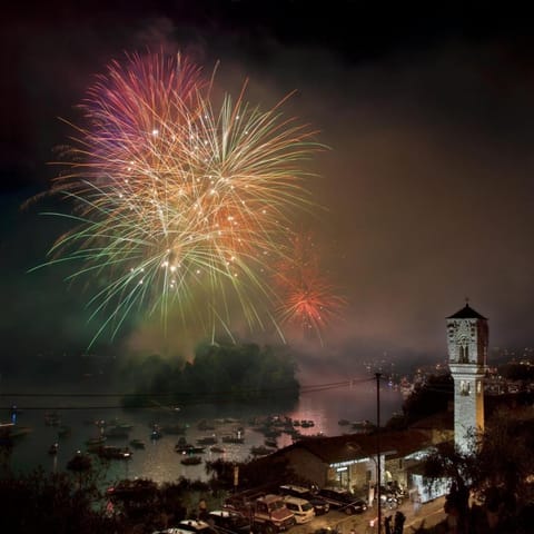 Nearby landmark, Night, Summer, On site, Entertainment