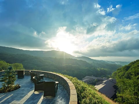 Natural landscape, On site, Mountain view