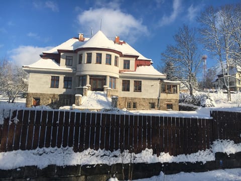 Property building, Winter