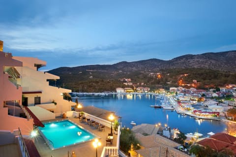 City view, Sea view, Swimming pool, Swimming pool