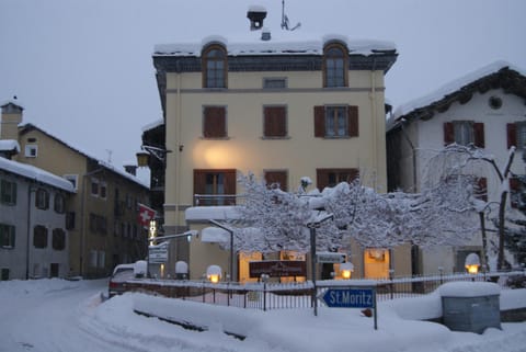 Albergo Piz Cam Inn in Canton of Grisons