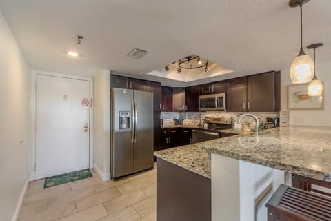 John's Pass Updated 2B/2B - Beach Place #102 Apartment in Madeira Beach