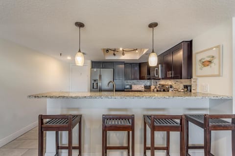 John's Pass Updated 2B/2B - Beach Place #102 Apartment in Madeira Beach