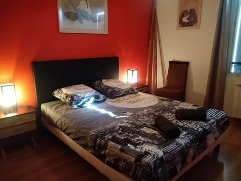 Bed, Photo of the whole room, Bedroom
