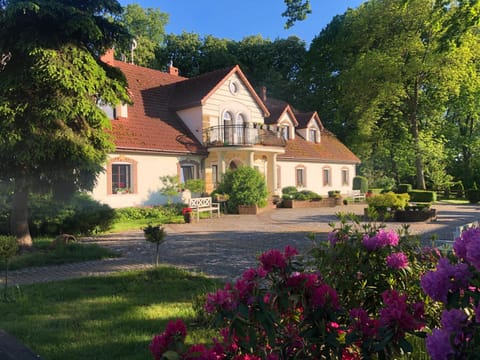 Property building, Garden