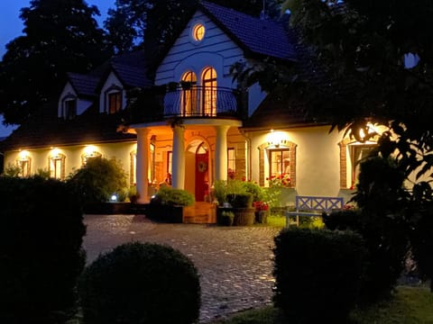 Property building, Garden