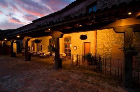 Facade/entrance, Balcony/Terrace, Sunset