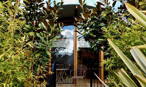 43 Degrees Bruny Island Apartment in South Bruny