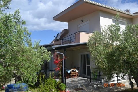 Beautiful maisonette (Όμορφη μεζονέτα) Villa in Halkidiki