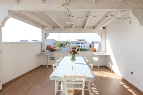 Balcony/Terrace, Breakfast, Internal: Not applicable to any particular room