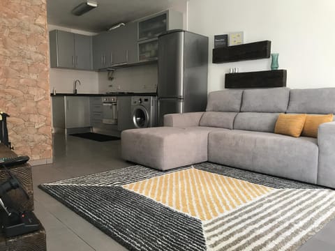 Communal lounge/ TV room, Living room, Communal kitchen