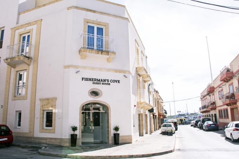Facade/entrance, On site