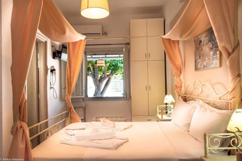Bed, Photo of the whole room, Bedroom, towels, wardrobe
