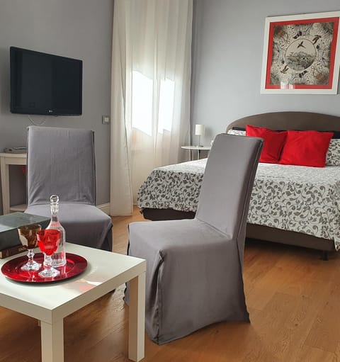 Photo of the whole room