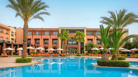 Property building, Swimming pool