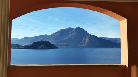 Balcony/Terrace, Lake view