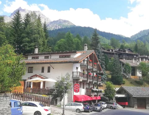 Hotel Meublè Meridiana Hotel in Valtournenche