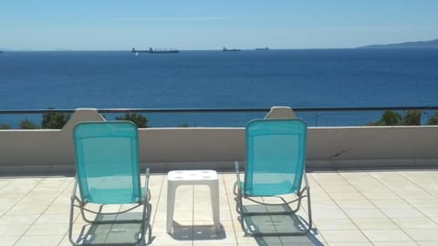 Thalassa House in Islands