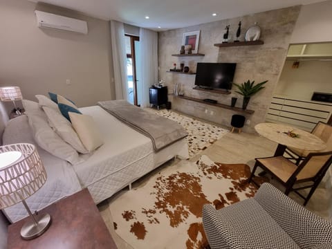 TV and multimedia, Bedroom, air conditioner