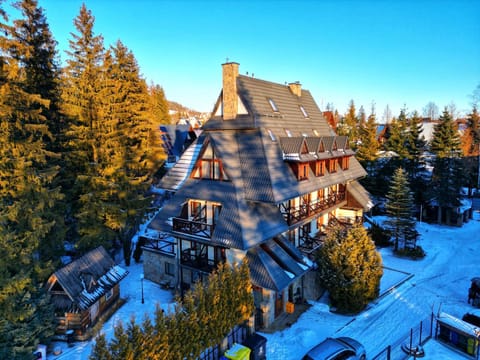 Property building, Winter
