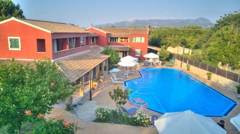 Patio, Garden, Swimming pool