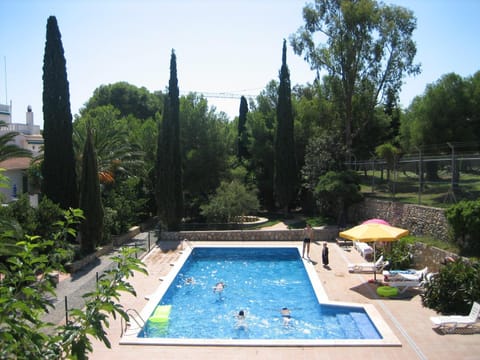 Day, Swimming pool, Swimming pool