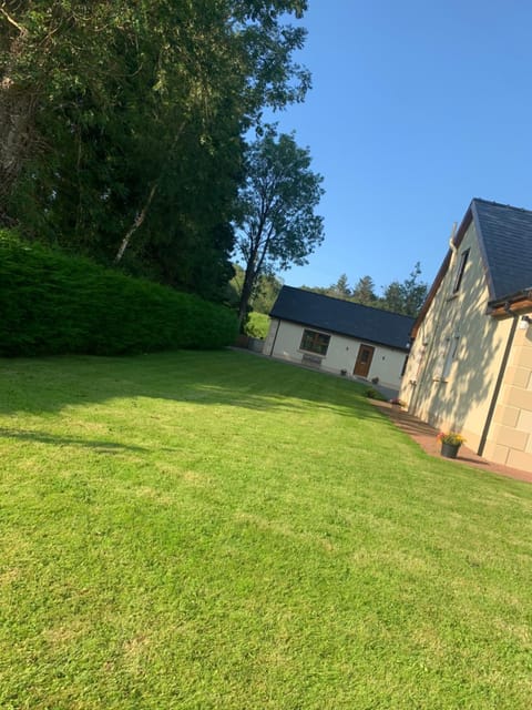 Burnmon Cottage House in Leitrim, Co. Leitrim, Ireland