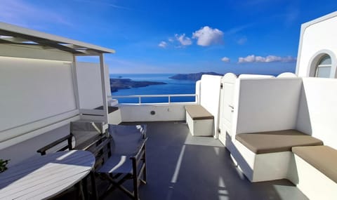 Yposkafo Suites - Villa - Santorini House in Thera