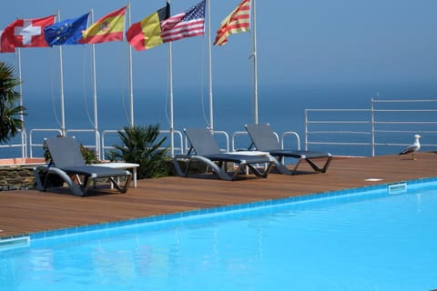 Natural landscape, Pool view, Sea view, Swimming pool, Swimming pool, sunbed