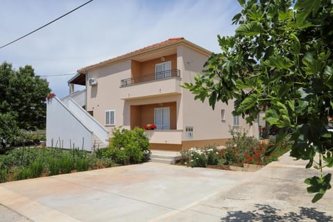 Apartment Alfonso Apartment in Šibenik-Knin County, Croatia