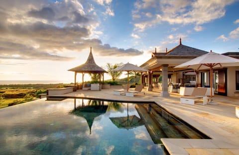 Property building, Patio, Day, Natural landscape, View (from property/room), Balcony/Terrace, Pool view, Swimming pool, sunbed
