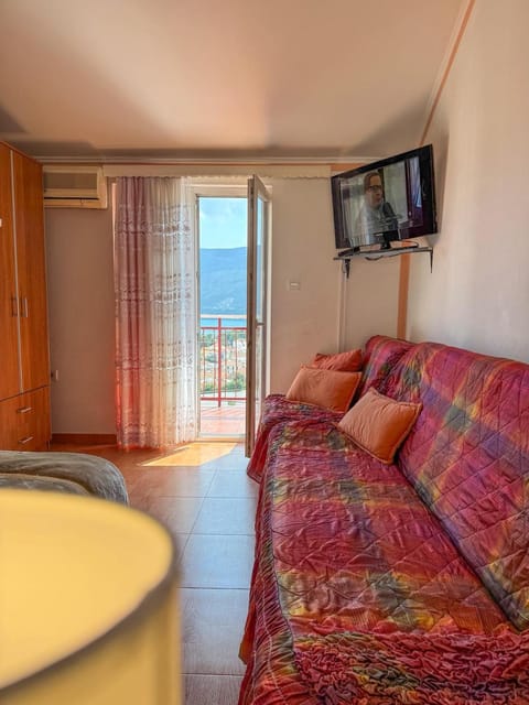 Apartments Sunrise Marić Apartment in Dubrovnik-Neretva County